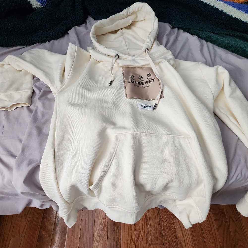 Burberry mens sweater